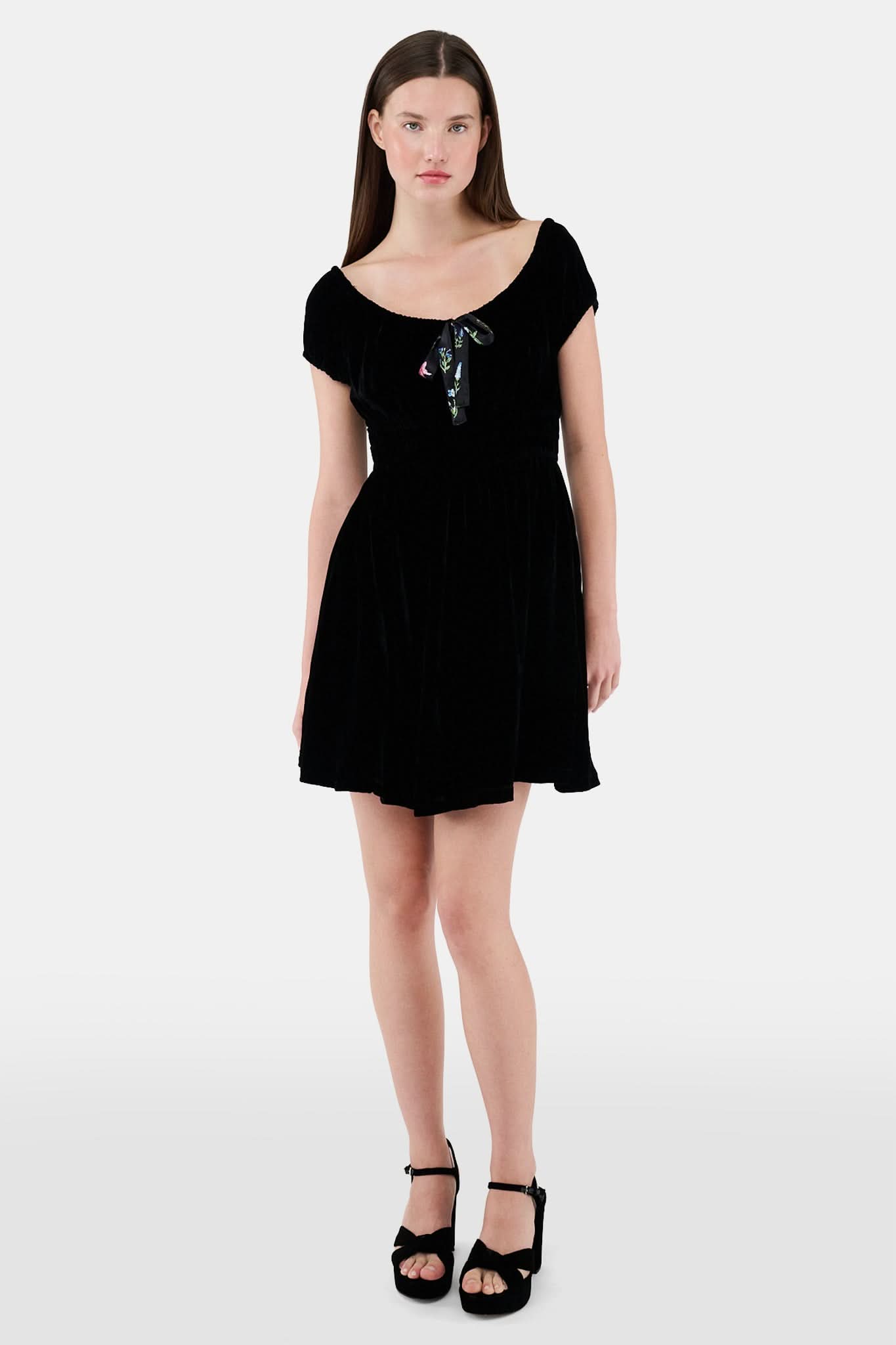VELVETTILLYDRESSBLACKWMNROLLERRABBIT_1230